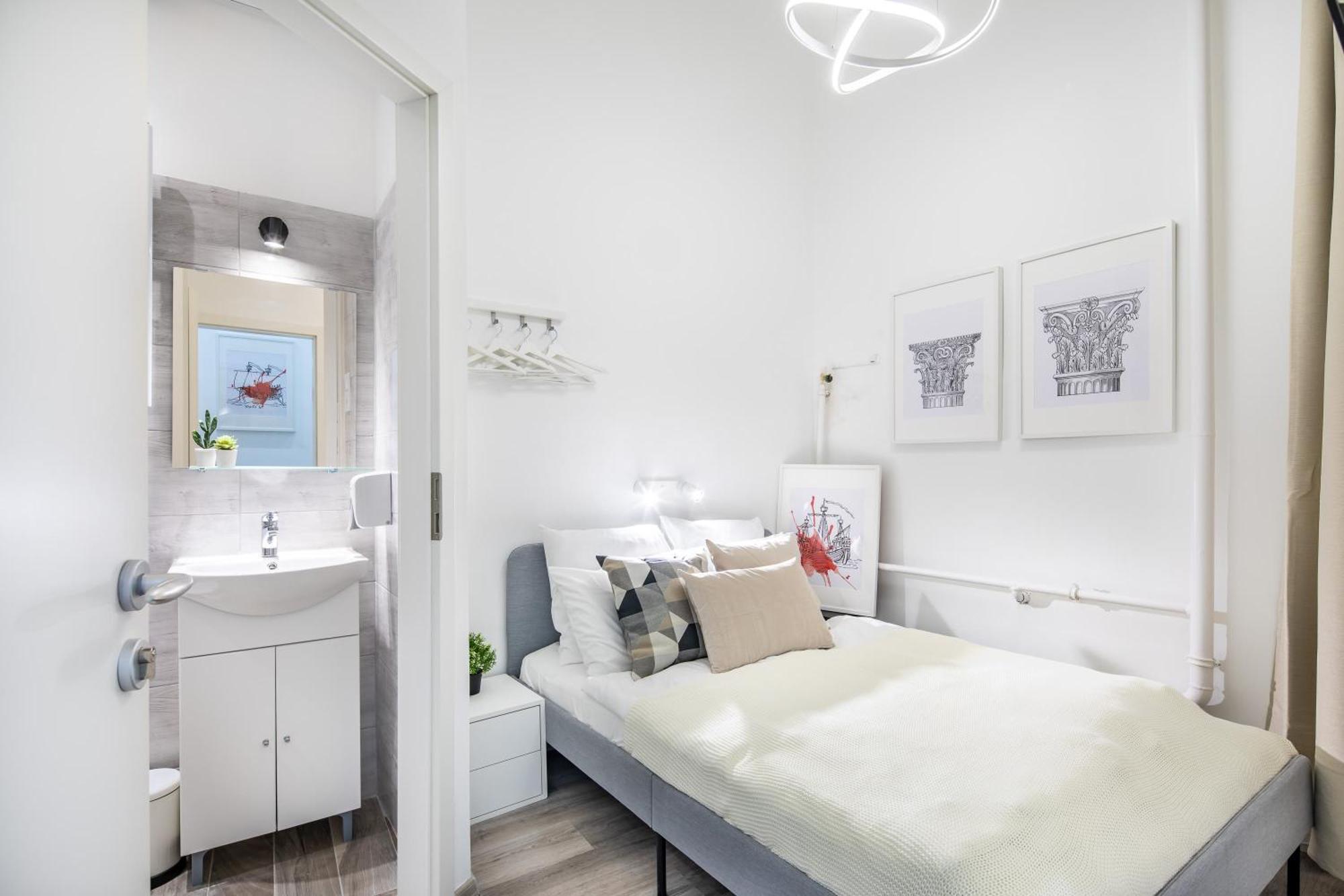 Very Central - Small Studio For Solo Traveller Budapest Kültér fotó